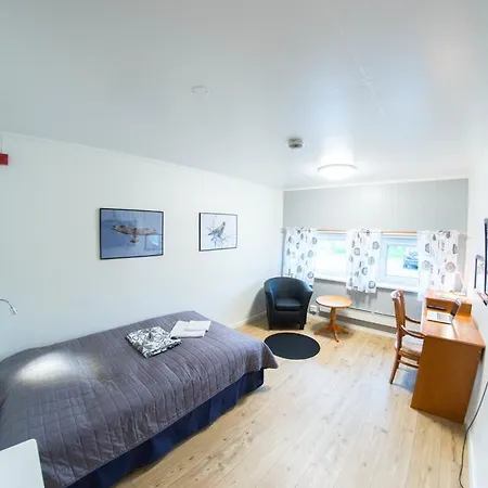 Polar Hotell 3*